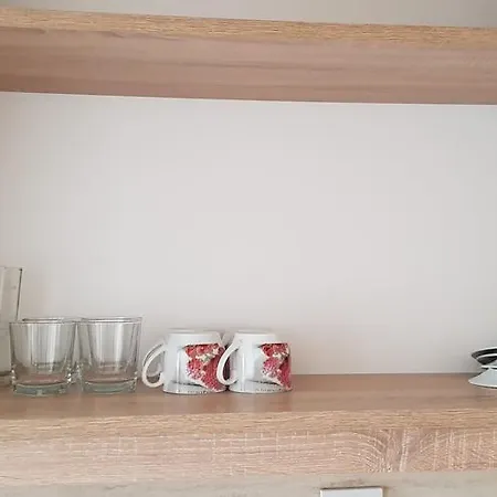 By Saturday Market Apartment